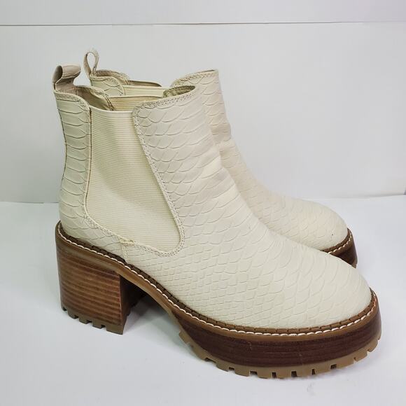 MIA Jonna Ivory Python Slip On Ankle Lug Sole Chelsea Bootie Women’s 7.5M Vegan - Picture 1 of 12